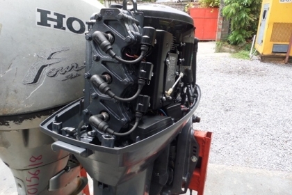 ขาย เครื่องเรือ YAMAHA 60 แรง CV หาง 26 เครื่องติดเดินดี สภาพสวย นำเข้าจากญี่ปุ่น ราคา  68,000