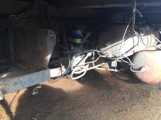 10ล้อเพลาเดียว 195 แรง Hino FL176-11963 เครื่องHO7D ..คัสซีสวย เบรคทิฟฟี่ รถดีแค่สีไม่สวย