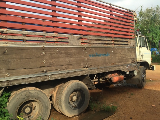 10ล้อเพลาเดียว 195 แรง Hino FL176-11963 เครื่องHO7D ..คัสซีสวย เบรคทิฟฟี่ รถดีแค่สีไม่สวย