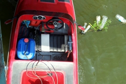 ขาย เรือไฟเบอร์ ทรงสปอร์ต พร้อมเครื่อง SUZUKI 20 แรง + เทเลอร์ ราคา 95,000