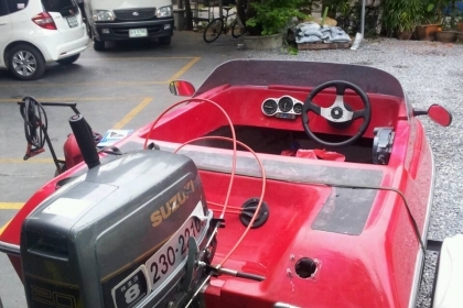 ขาย เรือไฟเบอร์ ทรงสปอร์ต พร้อมเครื่อง SUZUKI 20 แรง + เทเลอร์ ราคา 95,000