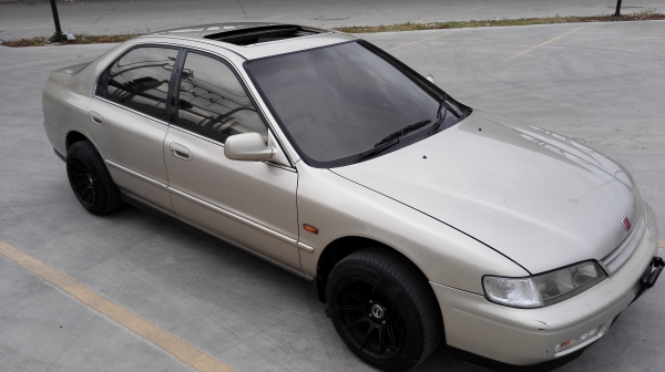 แอ็คคอร์ดตัวนอก ซันลูฟ กระจกชา ออโต้  แก๊ส ขับดี