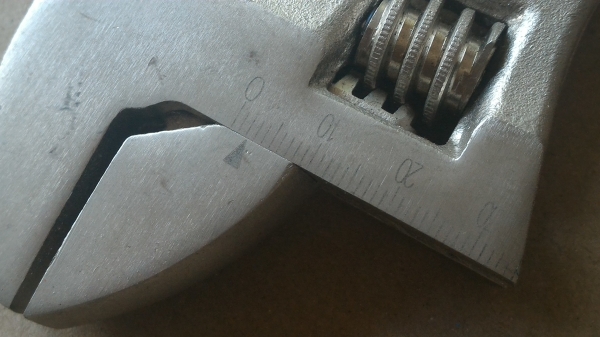 ประแจเลื่อน ALLWAYS ขนาด 10 นิ้ว ปากจับได้กว้าง 33 มม.ของใหม่เก่าเก็บ