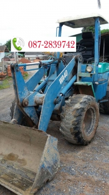 ขายรถตัก ใช้ยางตันทั้ง 4 เส้น