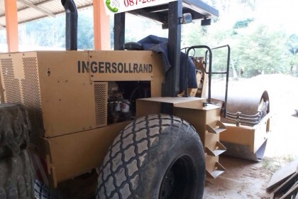 ขายรถบดสั่นสะเทือน INGERSOLLAND