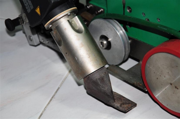 เครื่องเชื่อมพลาสติกมือ2 ยี่ห้อ LEISTER Made in Switzerland เครื่องเชื่อมพลาสติกมือ2 ยี่ห้อ LEISTER Made in Switzerland