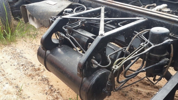 ขาย10ล้อ2เพลา FUSO FN527MA 195 แชชซีสวยเครื่องดี สภาพพร้อมใช้งาน ภาษีเต็ม ขาย10ล้อ2เพลา FUSO FN527MA 195 แชชซีสวยเครื่องดี สภาพพร้อมใช้งาน ภาษีเต็ม