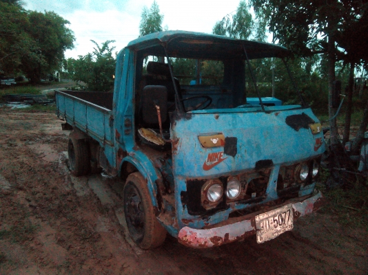 หกล้อช่วงสั้นอีสุเครื่อง74แรงรถพร้อมใช้เครื่องดีคุชซีงามๆรถใช้งานประจำเบรคคัชช่วงล่างพร้อมเล่มทะเบียนครบ ภาษีขาดนานขายตามนีแล้วกันครับ