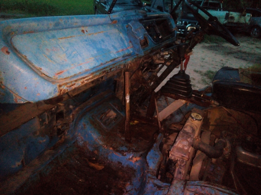 หกล้อช่วงสั้นอีสุเครื่อง74แรงรถพร้อมใช้เครื่องดีคุชซีงามๆรถใช้งานประจำเบรคคัชช่วงล่างพร้อมเล่มทะเบียนครบ ภาษีขาดนานขายตามนีแล้วกันครับ