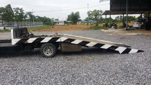 ขายอีซูซุ 120 แรงม้า NGV โรงงานติดต่อ 0863368690