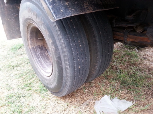 อีซูซุรถห้าง 6 ล้อ 115 แรง เสี่ยสั่งลุย เครื่องฟิตมาก อีซูซุรถห้าง 6 ล้อ 115 แรง เสี่ยสั่งลุย เครื่องฟิตมาก