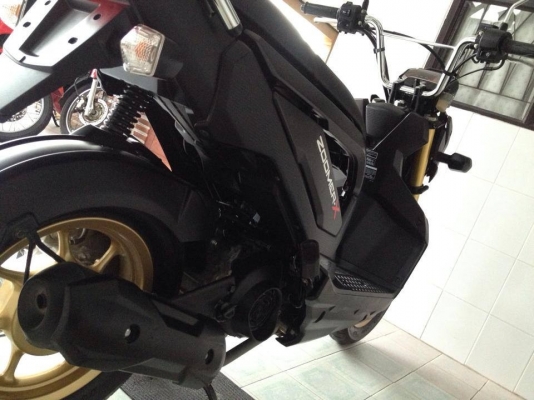 Zoomer-x ตัวTOP โฉมล่าสุด สีดำด้าน วิ่ง6000 ปลายปี57 (ของแถม 4 รายการ) Zoomer-x ตัวTOP โฉมล่าสุด สีดำด้าน วิ่ง6000 ปลายปี57 (ของแถม 4 รายการ)