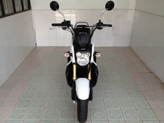 Zoomer-x ตัวTOP โฉมล่าสุด สีใหม่ วิ่ง6000 ปลายปี57 (ของแถม 4 รายการ)