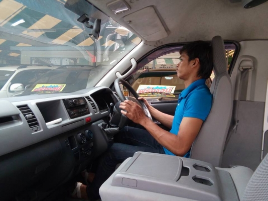 โทร 0922726669 คุณตันหยง ตู้เบสออโต้แวน รถตู้ดีเซลล์ ปี 2009 ราคา 699,000 บาท ใชเงินออกรถ 85,000 บาท