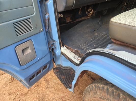 NPR59LU5Mท้ายเอฟ. แอร์มีสวยรับ