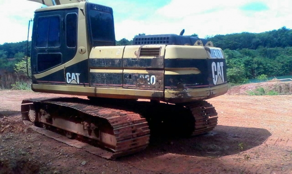 ขายรถแบคโฮ CAT 320 B เอกสารอินวอย ระบบไฟเต็ม ราคา 700000