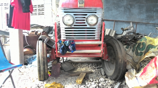 ขายรถไถ ISEKI 24 แรง 2 สูบราคาต่อรองได้ครับ