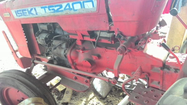 ขายรถไถ ISEKI 24 แรง 2 สูบราคาต่อรองได้ครับ