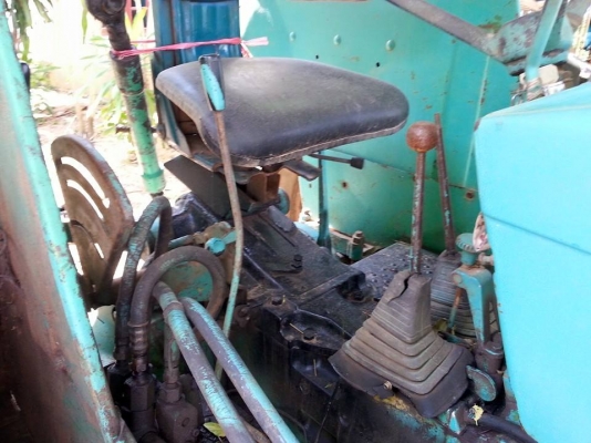 ขายรถไถจอนเดียร์ อุปกรณ์ดันหน้า ผานหลัง สภาพพร้อมใช้งาน ราคา130,000 สนใจโทร 090-8588220คุณนะ 093-3258446คุณบิว หรือเข้าดูสินค้าอื่นๆได้ที่ www.truck.in.th/498 หรือเพจFacebook ณรงค์ ซื้อขายรถมือสอง (เว็บไซต์ส่วนตัว) หรือFacebook ตลาดรถมือสอง คุณนะ