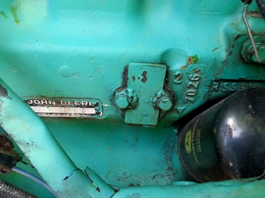 ขายรถไถจอนเดียร์ อุปกรณ์ดันหน้า ผานหลัง สภาพพร้อมใช้งาน ราคา130,000 สนใจโทร 090-8588220คุณนะ 093-3258446คุณบิว หรือเข้าดูสินค้าอื่นๆได้ที่ www.truck.in.th/498 หรือเพจFacebook ณรงค์ ซื้อขายรถมือสอง (เว็บไซต์ส่วนตัว) หรือFacebook ตลาดรถมือสอง คุณนะ