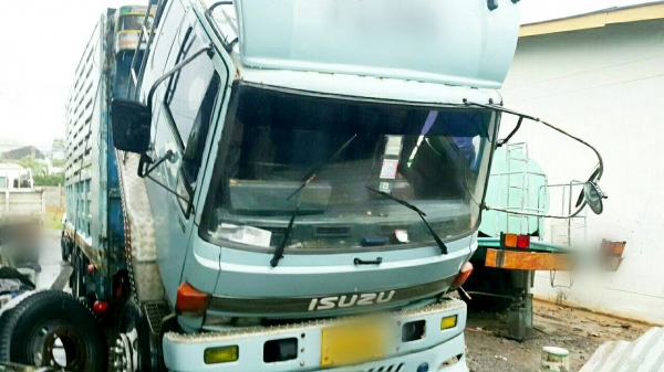 Isuzu ร้อคเล็ก ยางดีทุกเส้นคะ