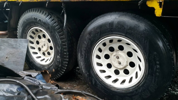 Isuzu ร้อคเล็ก ยางดีทุกเส้นคะ