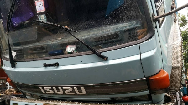 Isuzu ร้อคเล็ก ยางดีทุกเส้นคะ