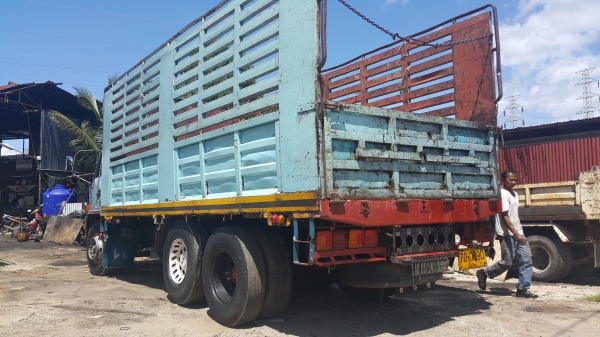 Isuzu ร้อคเล็ก ยางดีทุกเส้นคะ