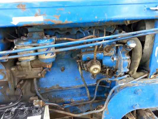 ขายรถไถ FORD 6600 เครื่องT5 เครื่องดี ใช้งานได้ทุกระบบ อุปกรณ์ ดันหน้า ผานหลัง สภาพพร้อมใช้งาน เอกสารเล่มทะเบียนพร้อมโอน สนใจโทร 090-8588220คุณนะ 093-3258446คุณบิว หรือเข้าดูสินค้าอื่นๆได้ที่ www.truck.in.th/498 หรือเพจFacebook ณรงค์ ซื้อขายรถมือสอง (เว็บ