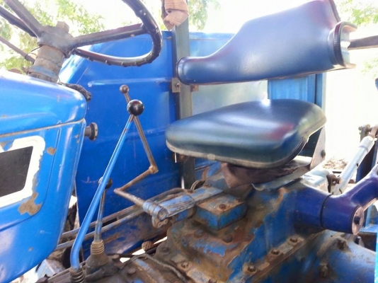 ขายรถไถ FORD 6600 เครื่องT5 เครื่องดี ใช้งานได้ทุกระบบ อุปกรณ์ ดันหน้า ผานหลัง สภาพพร้อมใช้งาน เอกสารเล่มทะเบียนพร้อมโอน สนใจโทร 090-8588220คุณนะ 093-3258446คุณบิว หรือเข้าดูสินค้าอื่นๆได้ที่ www.truck.in.th/498 หรือเพจFacebook ณรงค์ ซื้อขายรถมือสอง (เว็บ