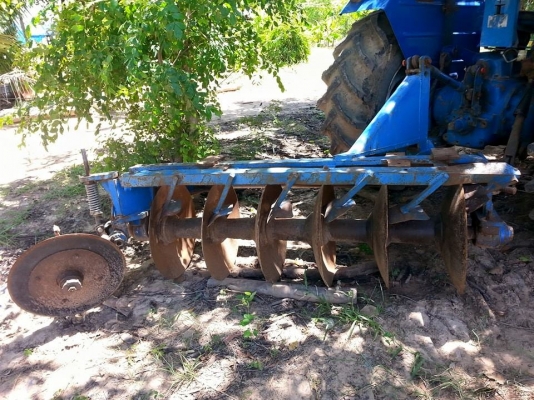 ขายรถไถ FORD 6600 เครื่องT5 เครื่องดี ใช้งานได้ทุกระบบ อุปกรณ์ ดันหน้า ผานหลัง สภาพพร้อมใช้งาน เอกสารเล่มทะเบียนพร้อมโอน สนใจโทร 090-8588220คุณนะ 093-3258446คุณบิว หรือเข้าดูสินค้าอื่นๆได้ที่ www.truck.in.th/498 หรือเพจFacebook ณรงค์ ซื้อขายรถมือสอง (เว็บ