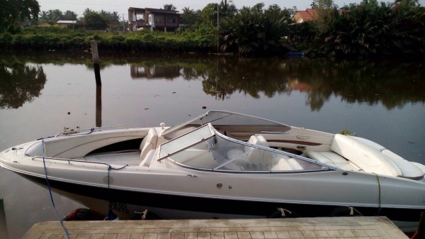 ด่วน Bayliner 23.5 ฟุต เครื่องหัดฉีด MPI 7.4 Sounder GPS