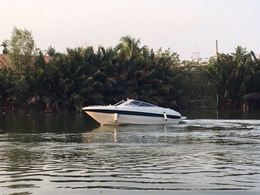 ด่วน Bayliner 23.5 ฟุต เครื่องหัดฉีด MPI 7.4 Sounder GPS