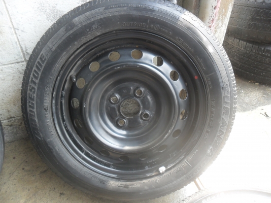 ล้อกะทะ 15นิ้ว 4รู100 พร้อมยางและฝาครอบ สวยๆ 4 ล้อ ราคา 2500 บาท