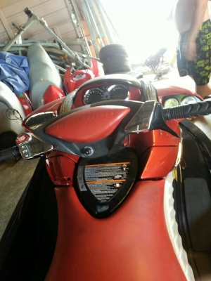 เรือเจ็ตสกี SEADOO SUPERCHARGED 4-TEC ROTAX สภาพเดิมๆจากสหรัฐอเมริกา นำเข้าจากสหรัฐอเมริกา