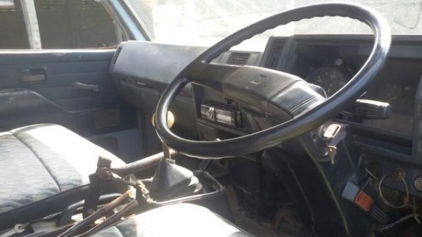 รถอิชูชุ เครื่อง 120 แรง มีเกียร์ โล พวงมาลัยพาเวอร์ รถพร้อมใช้งานครับสนใจ โทร 084884296 คุณ ธีรวุฒิ