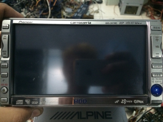 Pioneer AVIC-ZH77MD มีฮาร์ดิสในตัวเครื่อง MP3 เลือกแผ่น CD แผ่นไรค์ แผ่นแท้อ่านหมด MDอ่านหมด ต่อกล้องถอยหลังได้ ต่อทีวีดิจิตอลได้ ต่อจอออกมาเพิ่มได้ ปรับระดับหน้อจอได้หลายระดับ จอทัชสกรีน Made in Japan มือ2 ญี่ปุ่น