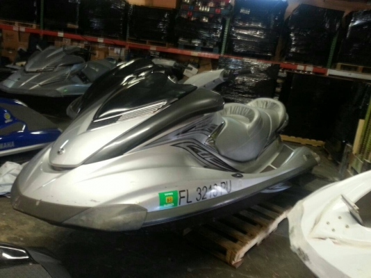 เรือเจ็ตสกี YAMAHA WaveRunner สภาพเดิมๆจากสหรัฐอเมริกา นำเข้าจากสหรัฐอเมริกา