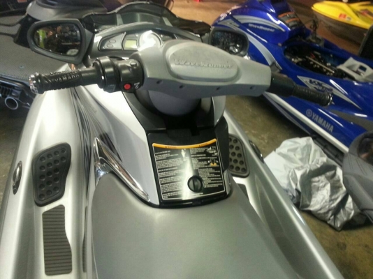 เรือเจ็ตสกี YAMAHA WaveRunner สภาพเดิมๆจากสหรัฐอเมริกา นำเข้าจากสหรัฐอเมริกา