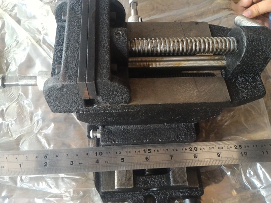 ชุดฐาน X Y เลื่อนปากกาจับจับชิ้นงานขนาด 4 นิ้ว ของใหม่