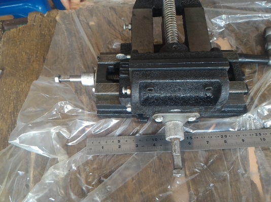 ชุดฐาน X Y เลื่อนปากกาจับจับชิ้นงานขนาด 4 นิ้ว ของใหม่