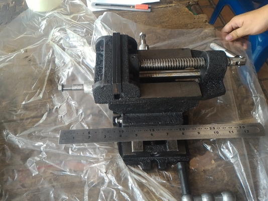 ชุดฐาน X Y เลื่อนปากกาจับจับชิ้นงานขนาด 4 นิ้ว ของใหม่