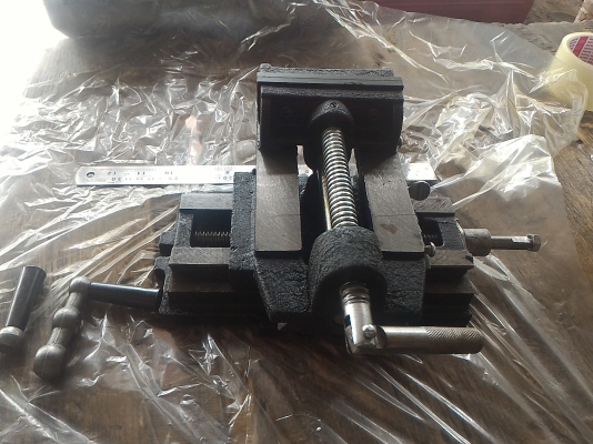 ชุดฐาน X Y เลื่อนปากกาจับจับชิ้นงานขนาด 4 นิ้ว ของใหม่