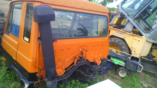 หัวเก๋ง Nissan CM87 สนใจติดต่อ 092 315 8787 กอล์ฟ