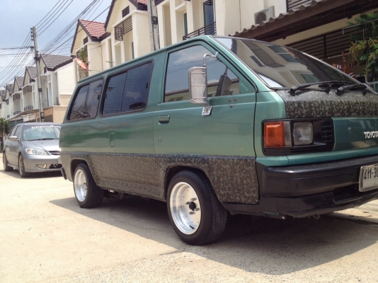 ขายรถตู้เล็กไลเอท
