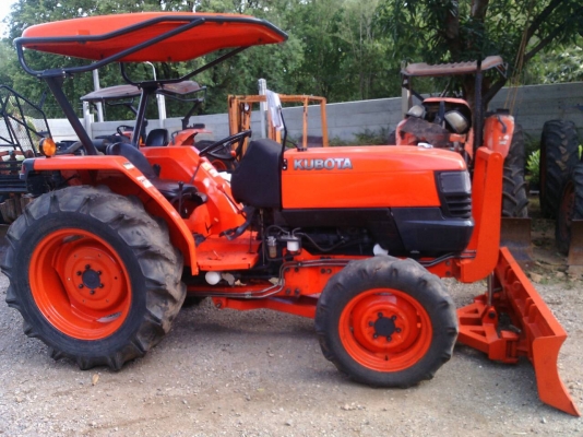 รถคูโบต้า รุ่น L4508 พร้อมใบมีด+หางโรตารี่ ราคา 250,000 บาท ถูกมากๆๆๆ เล่มทะเบียนพร้อม