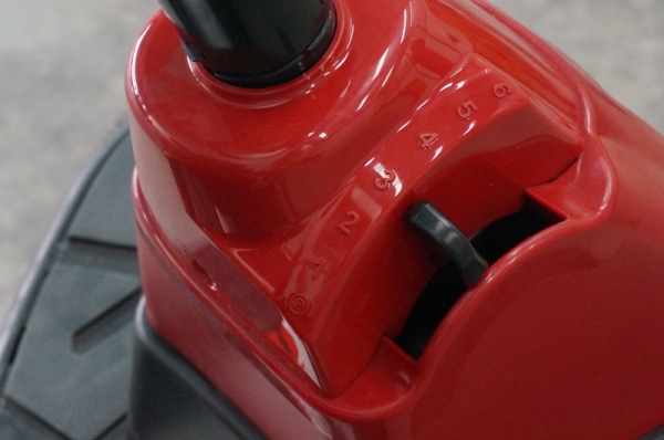 รถตัดหญ้าแบบนั่งขับ Craftaman R1000