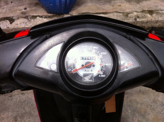 Click  ปี 51 รถบ้าน สีแดง ดำ เครื่องเดิมๆ มีเล่ม เอกสารครบ ทดลองขับได้ทุกวัน โทร. 02-9165022,099-0812002