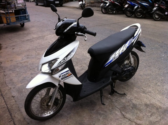 Click  ปี 51 รถบ้าน สีฟ้า ขาวเครื่องเดิมๆ มีเล่ม เอกสารครบ ทดลองขับได้ทุกวัน โทร. 02-9165022,099-0812001