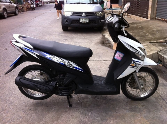 Click  ปี 51 รถบ้าน สีฟ้า ขาวเครื่องเดิมๆ มีเล่ม เอกสารครบ ทดลองขับได้ทุกวัน โทร. 02-9165022,099-0812001